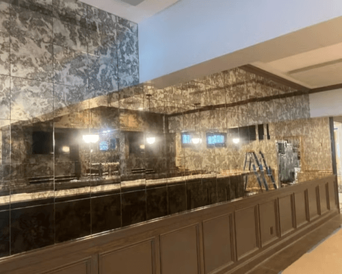 زجاج المرايا العتيق في الاستخدامات التجارية والتجزئة